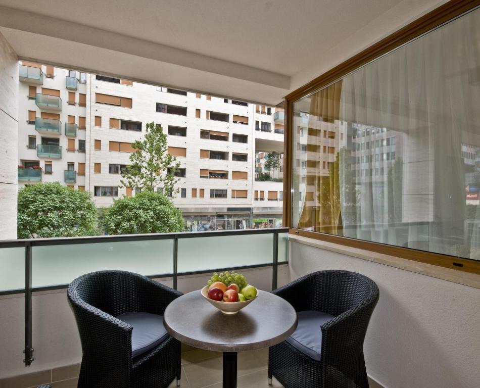 Corvin Lux Aparthotel Boedapest Kamer foto