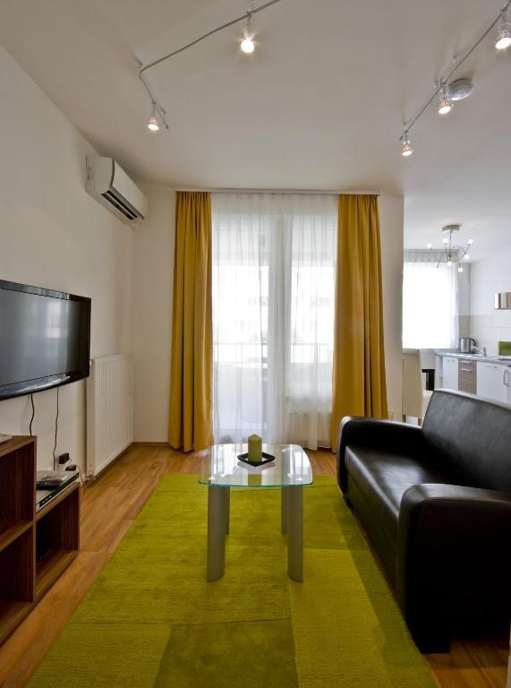 Corvin Lux Aparthotel Boedapest Kamer foto