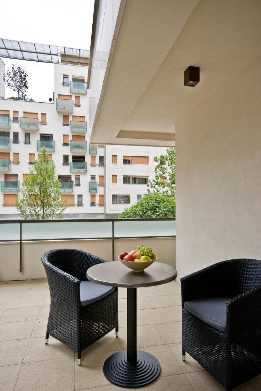 Corvin Lux Aparthotel Boedapest Buitenkant foto