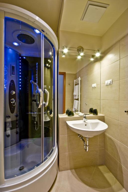 Corvin Lux Aparthotel Boedapest Kamer foto