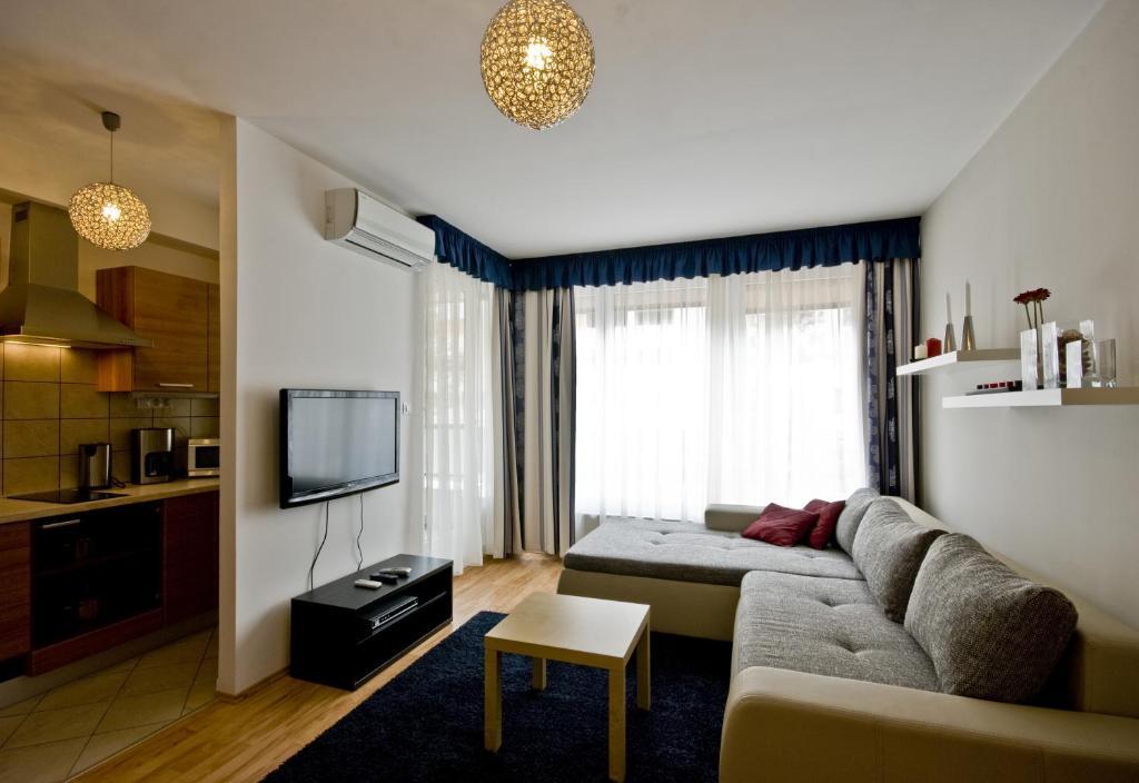 Corvin Lux Aparthotel Boedapest Buitenkant foto