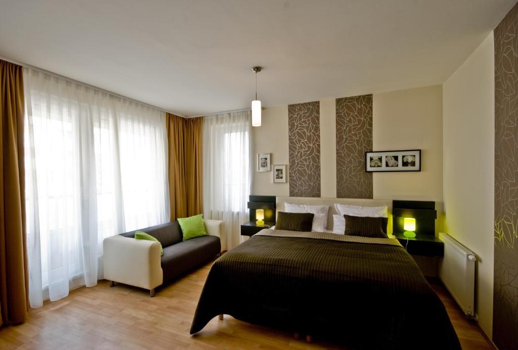 Corvin Lux Aparthotel Boedapest Kamer foto