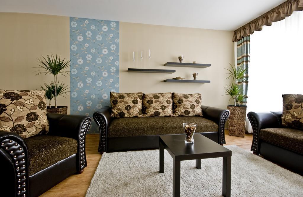Corvin Lux Aparthotel Boedapest Buitenkant foto