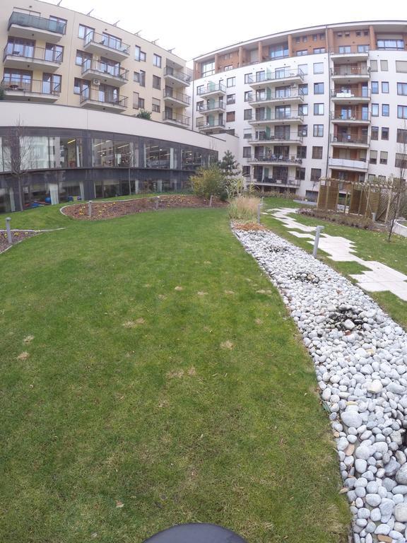 Corvin Lux Aparthotel Boedapest Buitenkant foto