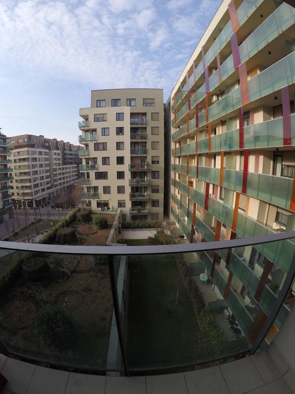Corvin Lux Aparthotel Boedapest Buitenkant foto